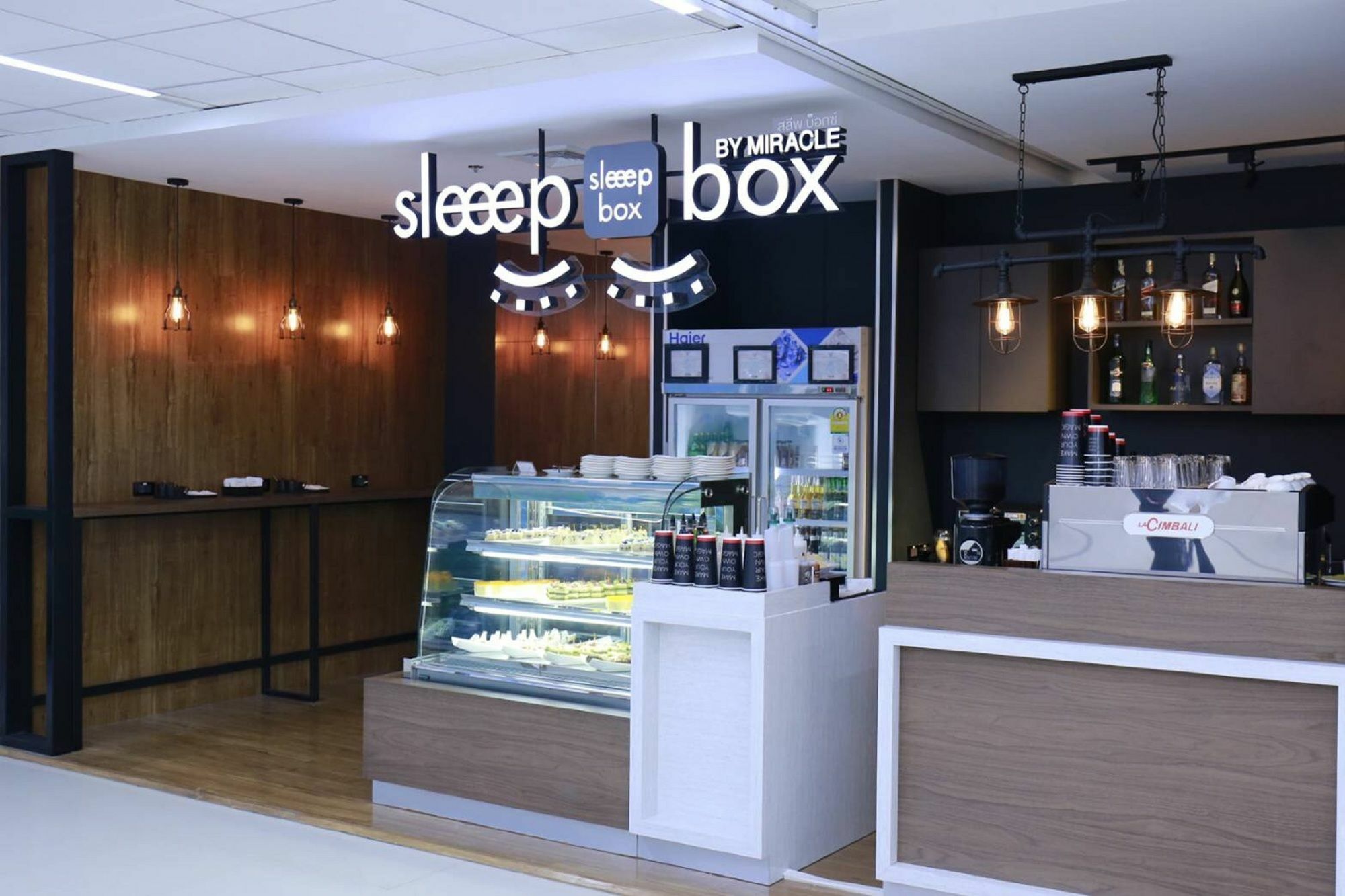 Sleep Box By Miracle -Booked On Hourly Basis Vandrerhjem Bangkok Eksteriør bilde